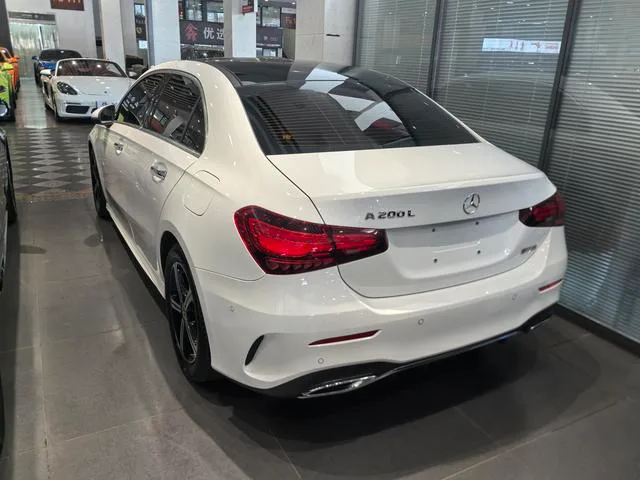 Mercedes-Benz A-Class 2023 A 200 L Sport Sedan Fashion Edition interior photo 8 Mercedes-Benz A-Class 2023 A 200 L Sport Sedan Fashion Edition interior photo 8