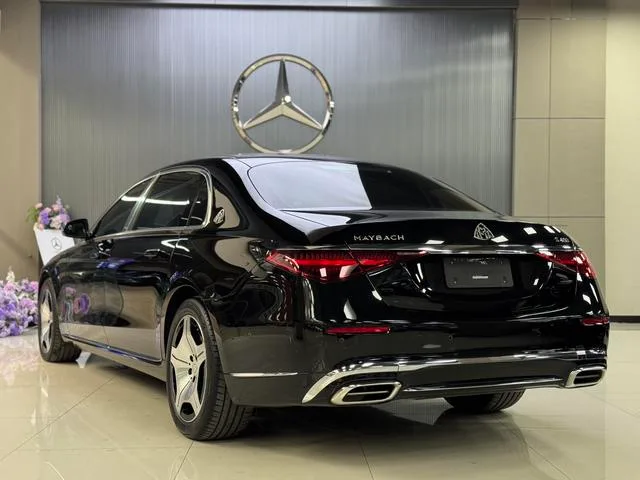 Mercedes-Benz Mercedes-Maybach S-Class 2024 S 480 4MATIC interior photo 9 Mercedes-Benz Mercedes-Maybach S-Class 2024 S 480 4MATIC interior photo 9