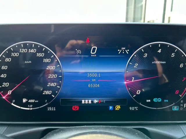 Mercedes-Benz C-Class 2022 Restyling C 200 L Sports version interior photo 17 Mercedes-Benz C-Class 2022 Restyling C 200 L Sports version interior photo 17