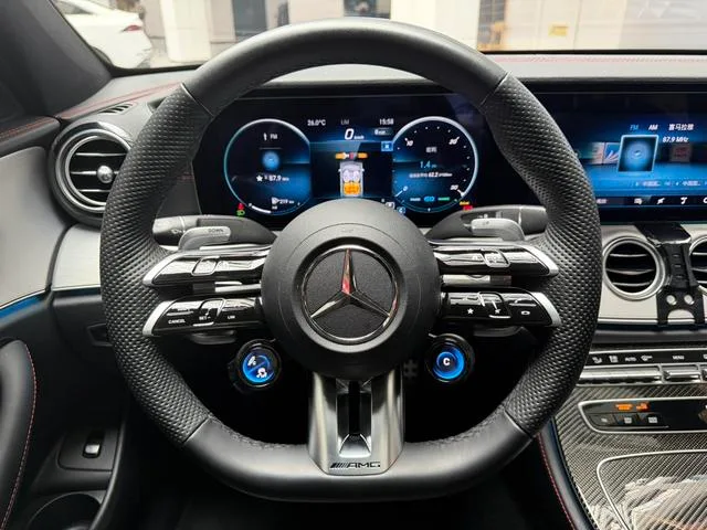 Mercedes-Benz Mercedes-AMG E-Class 2022 Restyling AMG E 53 4MATIC interior photo 17 Mercedes-Benz Mercedes-AMG E-Class 2022 Restyling AMG E 53 4MATIC interior photo 17