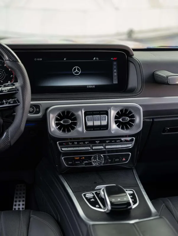 Mercedes-Benz G-Class 2022 G 500 intérieur photo 18
