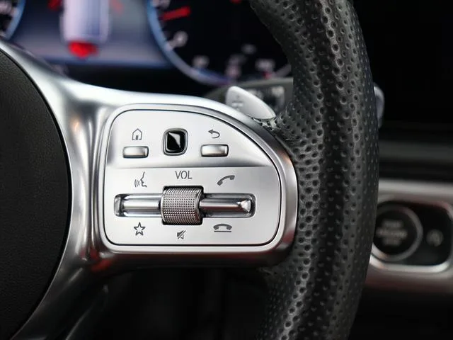 Mercedes-Benz G-Class 2022 G 500 interior photo 17 Mercedes-Benz G-Class 2022 G 500 interior photo 17