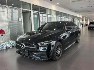 Mercedes-Benz C-Class 2022 C 260 L Versión deportiva exterior foto 1 Mercedes-Benz C-Class 2022 C 260 L Versión deportiva exterior foto 1