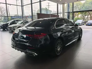 Mercedes-Benz C-Class 2022 C 260 L Versión deportiva exterior foto 4 Mercedes-Benz C-Class 2022 C 260 L Versión deportiva exterior foto 4