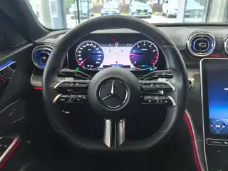 Mercedes-Benz C-Class 2022 C 260 L Versión deportiva interior foto 12 Mercedes-Benz C-Class 2022 C 260 L Versión deportiva interior foto 12