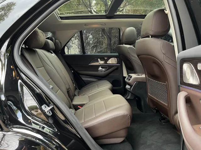 Mercedes-Benz GLE (Imported) 2023 GLE 350 4MATIC Fashionable interior photo 11
