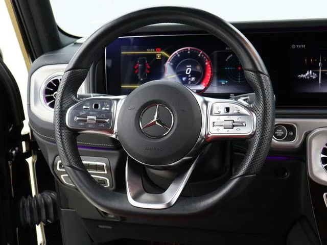 Mercedes-Benz G-Class 2024 G 350 interior photo 12 Mercedes-Benz G-Class 2024 G 350 interior photo 12