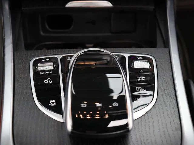 Mercedes-Benz G-Class 2024 G 350 interior photo 17 Mercedes-Benz G-Class 2024 G 350 interior photo 17