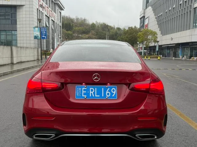 Mercedes-Benz A-Class 2023 A 200 L Sport Sedan Fashion Edition interior photo 9 Mercedes-Benz A-Class 2023 A 200 L Sport Sedan Fashion Edition interior photo 9