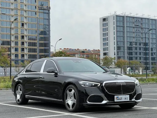 Mercedes-Benz Mercedes-Maybach S-Class 2025 S 480 4MATIC exterior photo 3