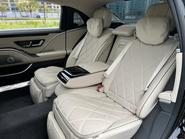 Mercedes-Benz Mercedes-Maybach S-Class 2025 S 480 4MATIC interior photo 12