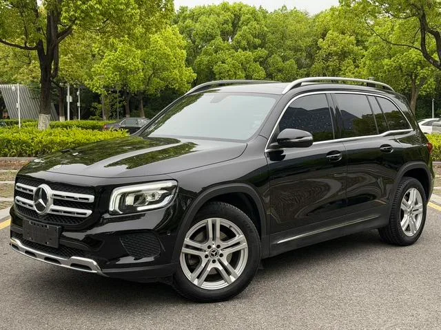 Mercedes-Benz GLB 2023 GLB 200 Fashionable exterior photo 1 Mercedes-Benz GLB 2023 GLB 200 Fashionable exterior photo 1