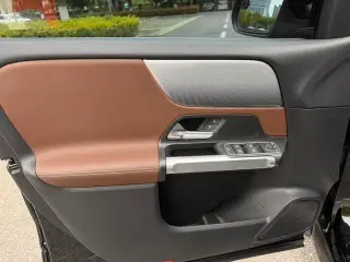 Mercedes-Benz GLB 2023 GLB 200 Fashionable exterior photo 5 Mercedes-Benz GLB 2023 GLB 200 Fashionable exterior photo 5