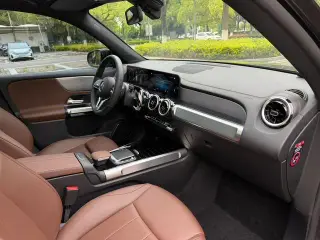 Mercedes-Benz GLB 2023 GLB 200 Fashionable interior photo 11 Mercedes-Benz GLB 2023 GLB 200 Fashionable interior photo 11