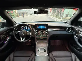 Mercedes-Benz GLC 2021 GLC 260 L 4MATIC Type de luxe intérieur photo 12 Mercedes-Benz GLC 2021 GLC 260 L 4MATIC Type de luxe intérieur photo 12