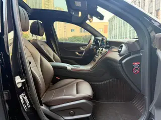 Mercedes-Benz GLC 2021 GLC 260 L 4MATIC Type de luxe intérieur photo 15 Mercedes-Benz GLC 2021 GLC 260 L 4MATIC Type de luxe intérieur photo 15