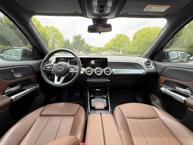 Mercedes-Benz GLB 2023 GLB 220 Type dynamique intérieur photo 9 Mercedes-Benz GLB 2023 GLB 220 Type dynamique intérieur photo 9