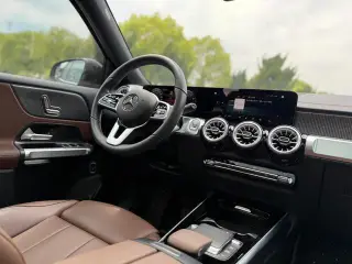 Mercedes-Benz GLB 2023 GLB 220 Type dynamique intérieur photo 10 Mercedes-Benz GLB 2023 GLB 220 Type dynamique intérieur photo 10