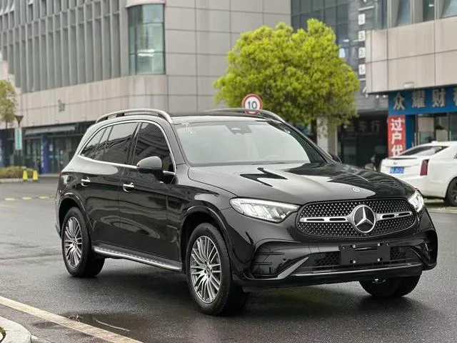 Mercedes-Benz GLC 2024 GLC 300 L 4MATIC Dynamic 5 seat exterior photo 3 Mercedes-Benz GLC 2024 GLC 300 L 4MATIC Dynamic 5 seat exterior photo 3