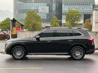 Mercedes-Benz GLC 2024 GLC 300 L 4MATIC Dynamic 5 seat exterior photo 4 Mercedes-Benz GLC 2024 GLC 300 L 4MATIC Dynamic 5 seat exterior photo 4