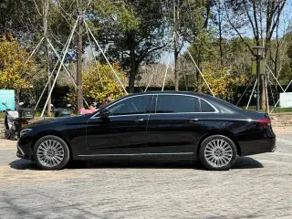 Mercedes-Benz E-Class 2023 E 300 L Luxury type Passenger car exterior photo 5