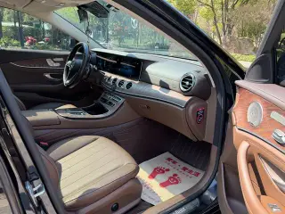 Mercedes-Benz E-Class 2023 E 300 L Luxury type Passenger car interior photo 13