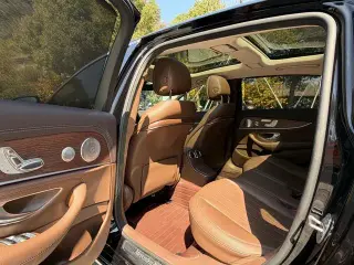 Mercedes-Benz E-Class 2023 E 300 L Luxury type Passenger car interior photo 16