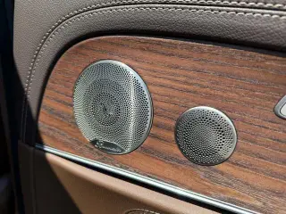Mercedes-Benz E-Class 2023 E 300 L Luxury type Passenger car interior photo 18