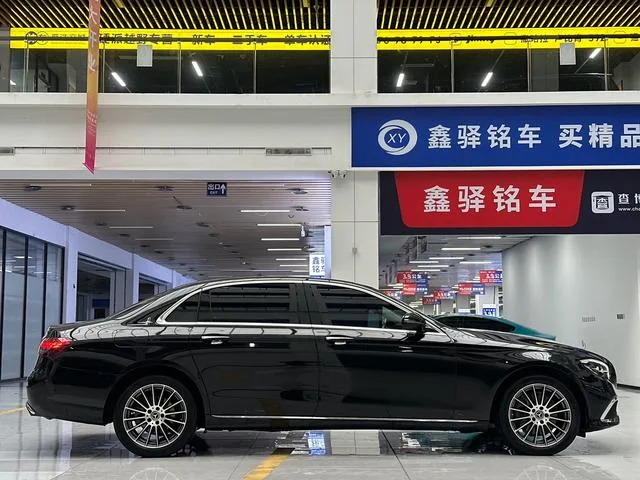 Mercedes-Benz E-Class 2023 E 260 L Coche exterior foto 5 Mercedes-Benz E-Class 2023 E 260 L Coche exterior foto 5