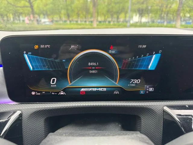 Mercedes-Benz Mercedes-AMG A-Class 2020 AMG A 45 4MATIC intérieur photo 9