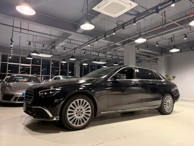 Mercedes-Benz E-Class 2023 E 300 L Luxury type Passenger car exterior photo 1 Mercedes-Benz E-Class 2023 E 300 L Luxury type Passenger car exterior photo 1