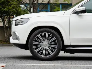 Mercedes-Benz Maybach GLS 2022 GLS 480 4MATIC exterior foto 8 Mercedes-Benz Maybach GLS 2022 GLS 480 4MATIC exterior foto 8