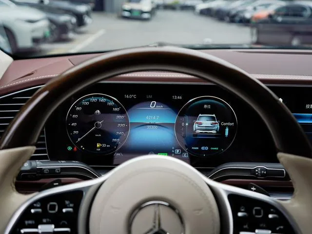 Mercedes-Benz Maybach GLS 2022 GLS 480 4MATIC exterior foto 10 Mercedes-Benz Maybach GLS 2022 GLS 480 4MATIC exterior foto 10
