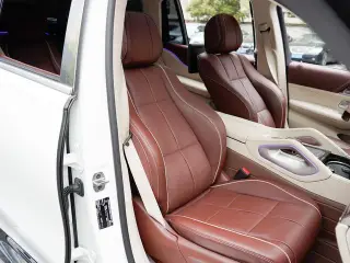 Mercedes-Benz Maybach GLS 2022 GLS 480 4MATIC interior foto 15 Mercedes-Benz Maybach GLS 2022 GLS 480 4MATIC interior foto 15