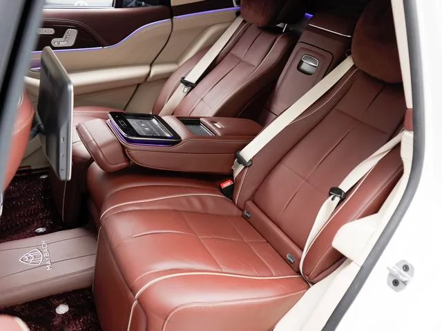 Mercedes-Benz Maybach GLS 2022 GLS 480 4MATIC interior foto 18 Mercedes-Benz Maybach GLS 2022 GLS 480 4MATIC interior foto 18