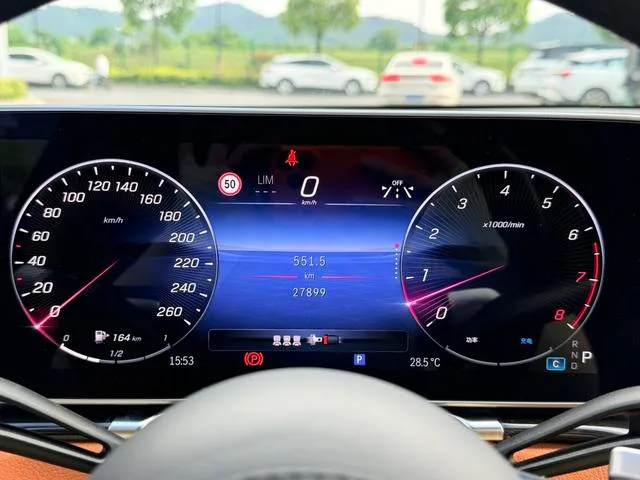 Mercedes-Benz S-Class 2023 S 400 L Luxury type interior photo 19 Mercedes-Benz S-Class 2023 S 400 L Luxury type interior photo 19