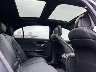 Mercedes-Benz C-Class 2022 Restyling C 260 L Sports version interior photo 13 Mercedes-Benz C-Class 2022 Restyling C 260 L Sports version interior photo 13