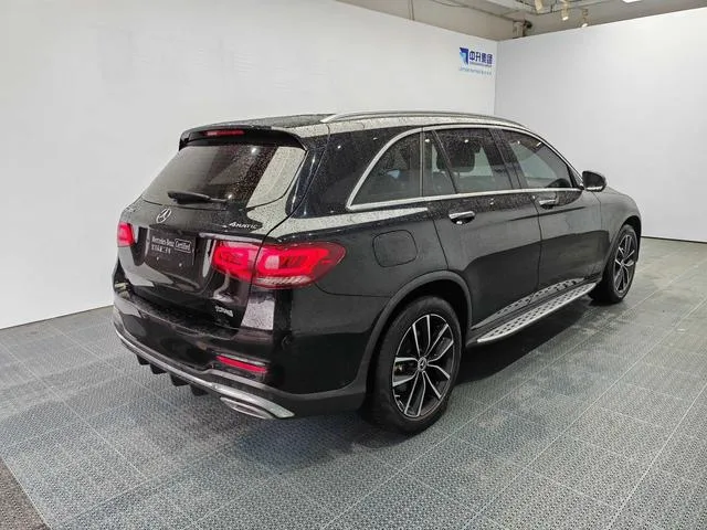 Mercedes-Benz GLC 2021 GLC 260 L 4MATIC Luxury type exterior photo 6 Mercedes-Benz GLC 2021 GLC 260 L 4MATIC Luxury type exterior photo 6