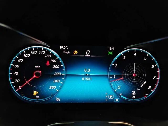 Mercedes-Benz GLC 2021 GLC 260 L 4MATIC Luxury type exterior photo 8 Mercedes-Benz GLC 2021 GLC 260 L 4MATIC Luxury type exterior photo 8