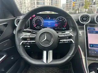 Mercedes-Benz C-Class 2022 C 260 L Versión deportiva interior foto 15 Mercedes-Benz C-Class 2022 C 260 L Versión deportiva interior foto 15