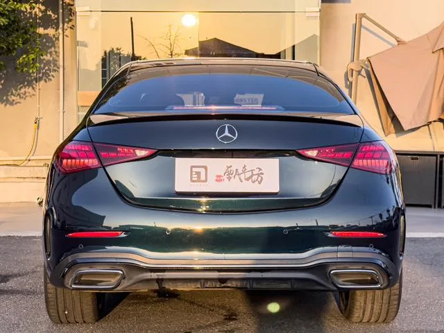 Mercedes-Benz C-Class 2023 Mise à jour C 200 L Version sportive extérieur photo 5 Mercedes-Benz C-Class 2023 Mise à jour C 200 L Version sportive extérieur photo 5