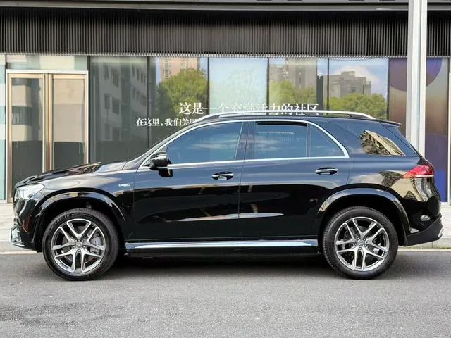 Mercedes-Benz GLE AMG 2022 AMG GLE 53 4MATIC exterior foto 3 Mercedes-Benz GLE AMG 2022 AMG GLE 53 4MATIC exterior foto 3