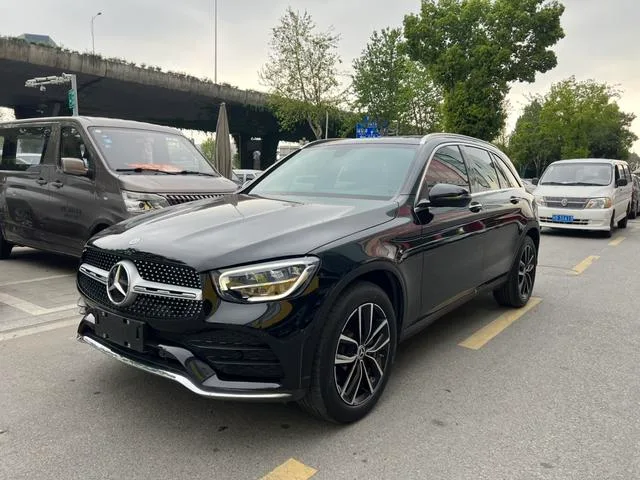 Mercedes-Benz GLC 2022 GLC 260 L 4MATIC Luxury type exterior photo 1 Mercedes-Benz GLC 2022 GLC 260 L 4MATIC Luxury type exterior photo 1