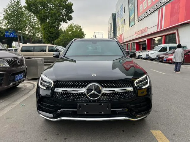 Mercedes-Benz GLC 2022 GLC 260 L 4MATIC Luxury type exterior photo 2 Mercedes-Benz GLC 2022 GLC 260 L 4MATIC Luxury type exterior photo 2
