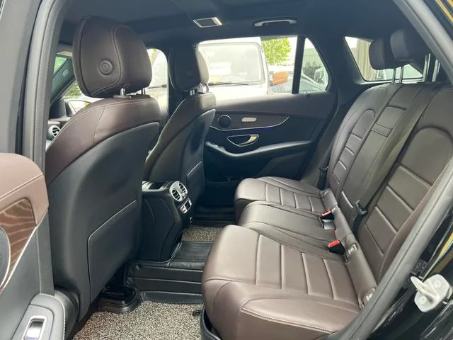 Mercedes-Benz GLC 2022 GLC 260 L 4MATIC Luxury type interior photo 10 Mercedes-Benz GLC 2022 GLC 260 L 4MATIC Luxury type interior photo 10