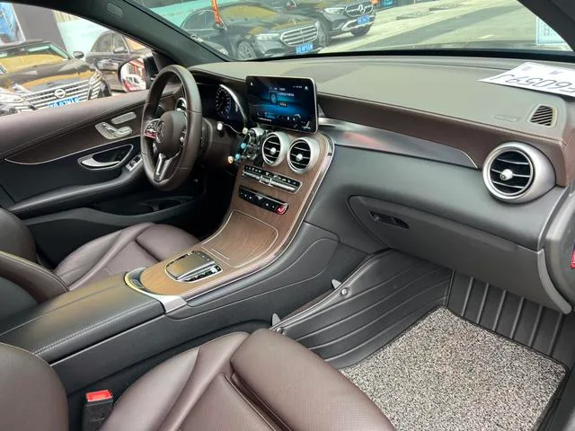Mercedes-Benz GLC 2022 GLC 260 L 4MATIC Luxury type interior photo 13 Mercedes-Benz GLC 2022 GLC 260 L 4MATIC Luxury type interior photo 13