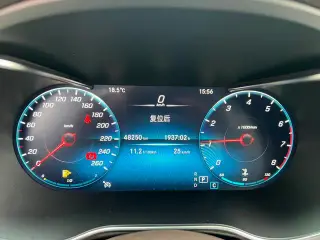 Mercedes-Benz GLC 2022 GLC 260 L 4MATIC Luxury type interior photo 16 Mercedes-Benz GLC 2022 GLC 260 L 4MATIC Luxury type interior photo 16