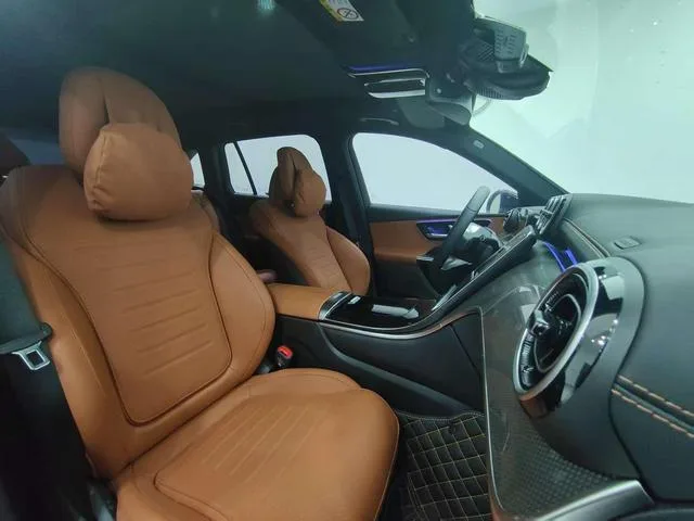 Mercedes-Benz GLC 2024 GLC 260 L 4MATIC Dinámico 5 Asiento interior foto 15 Mercedes-Benz GLC 2024 GLC 260 L 4MATIC Dinámico 5 Asiento interior foto 15