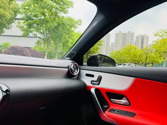 Mercedes-Benz A-Class AMG 2024 AMG A 35 L 4MATIC interior photo 14 Mercedes-Benz A-Class AMG 2024 AMG A 35 L 4MATIC interior photo 14