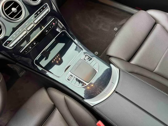Mercedes-Benz GLC 2022 GLC 260 L 4MATIC Dinámico interior foto 11